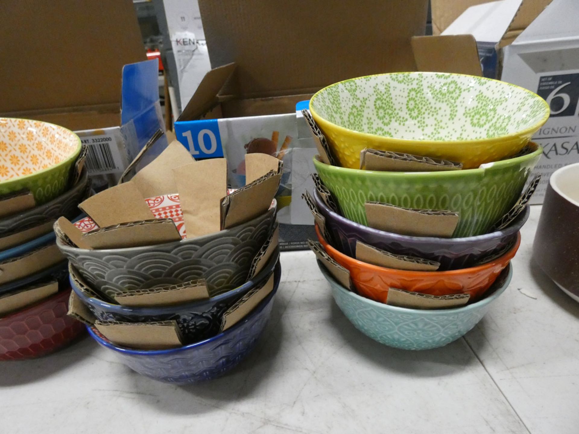 Mikasa double handed soup bowl set plus 3 boxes of stoneware bowls - Image 6 of 7