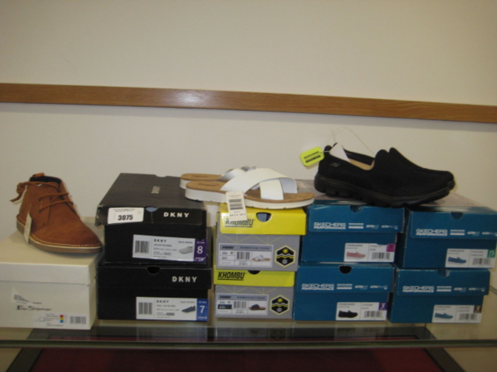 9 boxed pairs of various makes of shoes to include DKNY, Ben Sherman, Sketchers together with 2