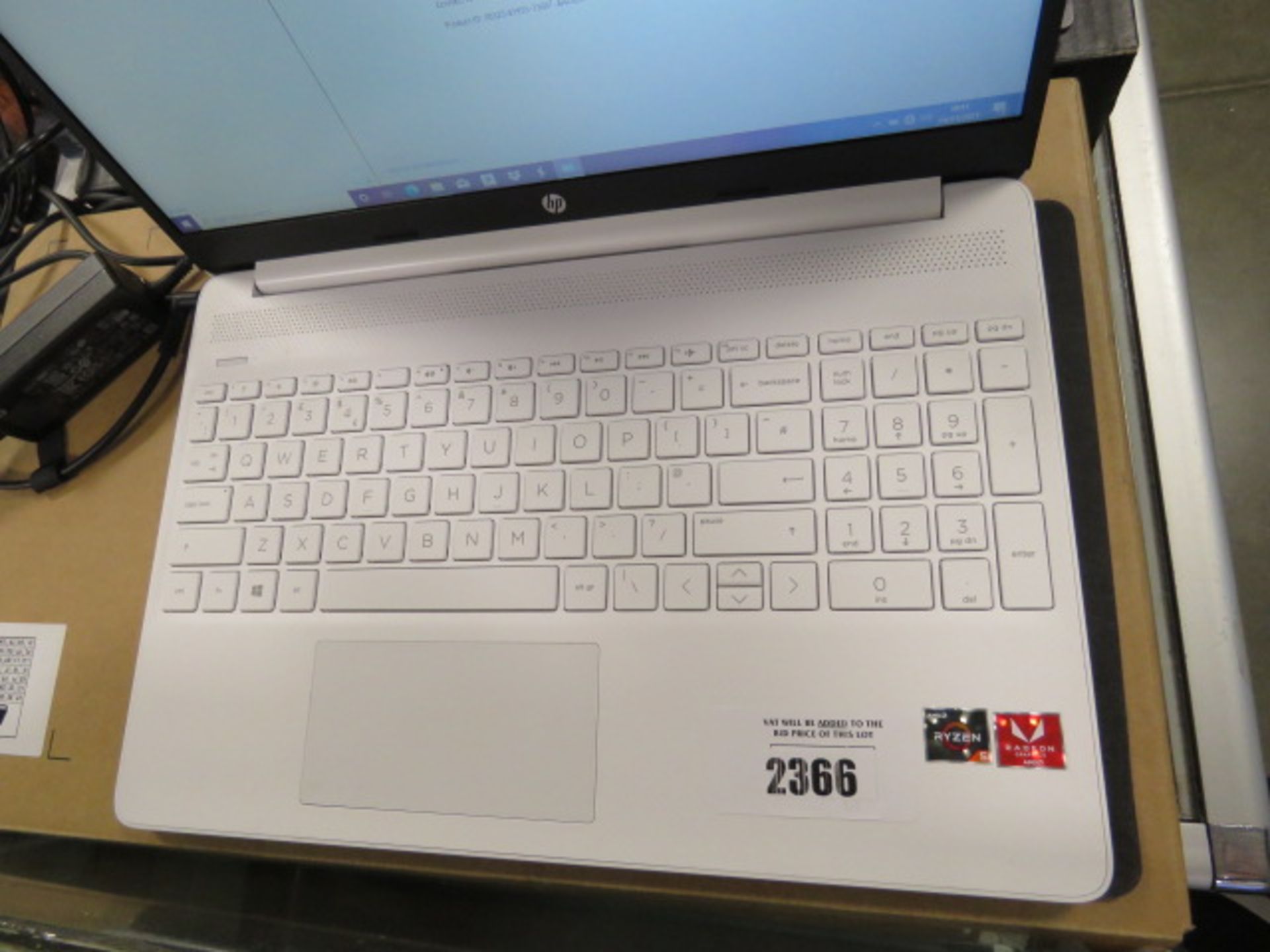 HP 15S.EQ0031NA laptop AMD Ryzen 5 processor, 8gb ram, 256gb storage, Windows 10 installed, includes - Image 3 of 3