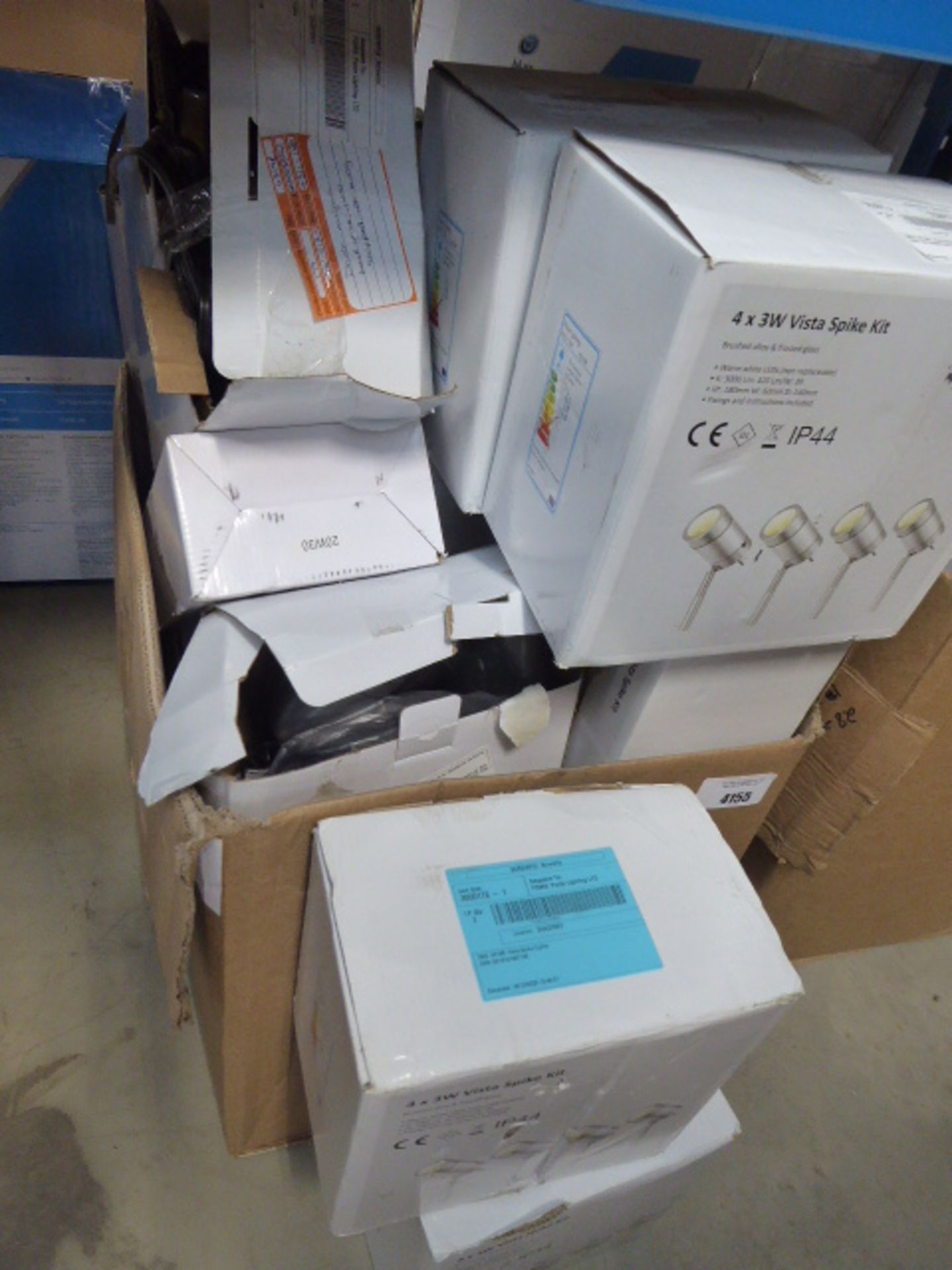 Large box of Vista spike kit lights - Image 2 of 2