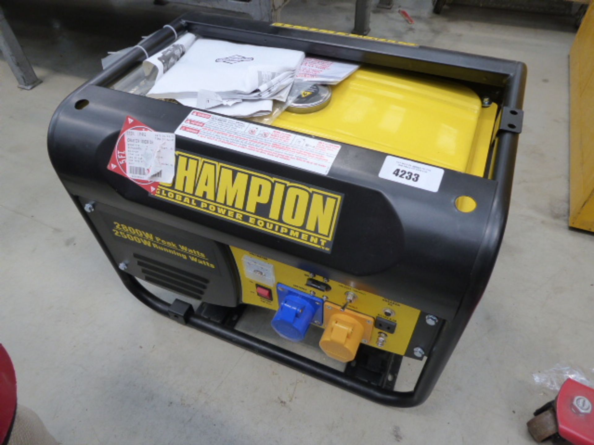 Champion 2800W petrol powered generator