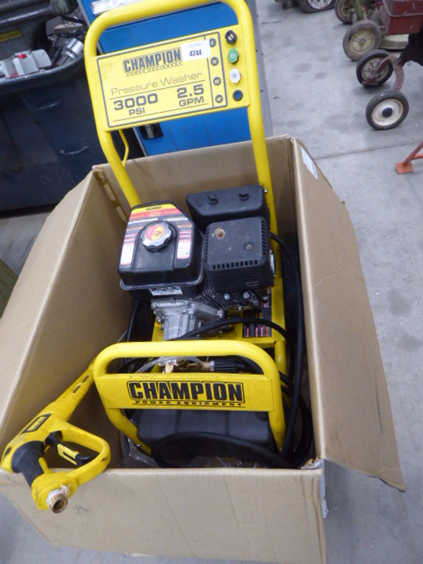 Champion boxed petrol powered pressure washer complete with lance and hose