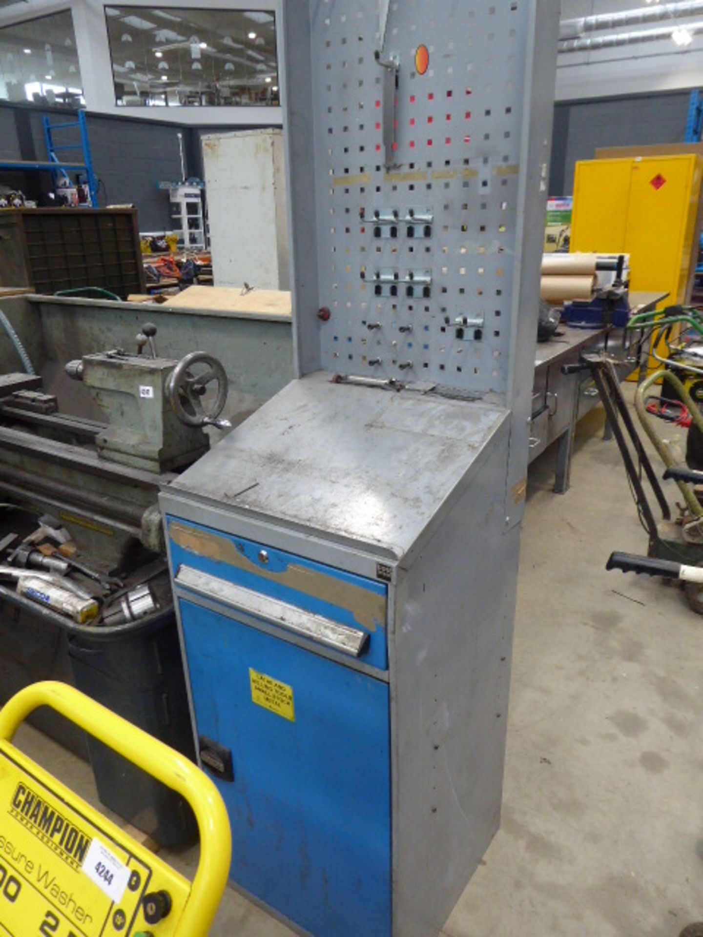 Colchester Master centre lathe with a grey and blue metal tool cabinet, two machine vices and a - Image 10 of 10