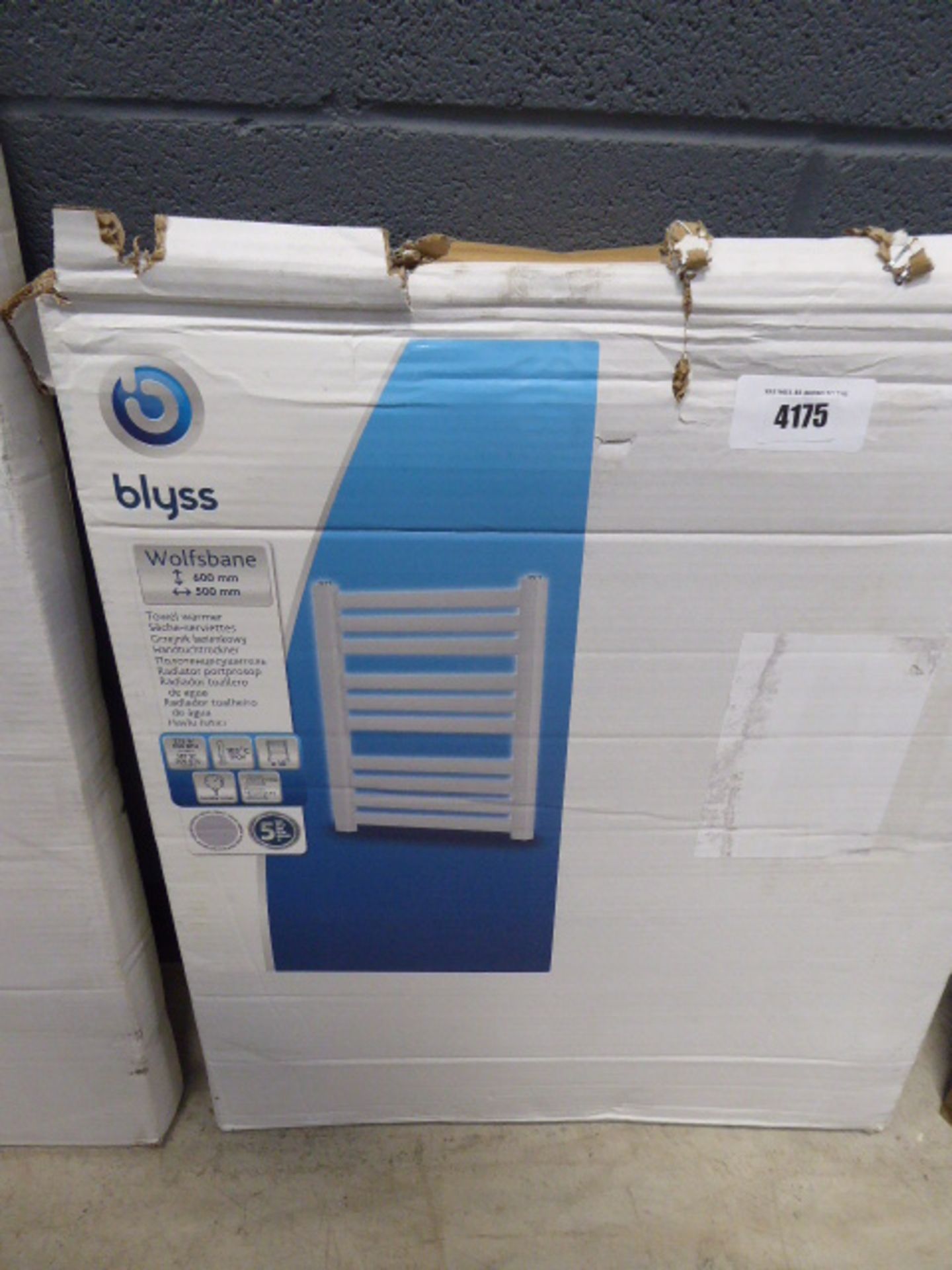 A Blyss 600 x 500mm towel radiator