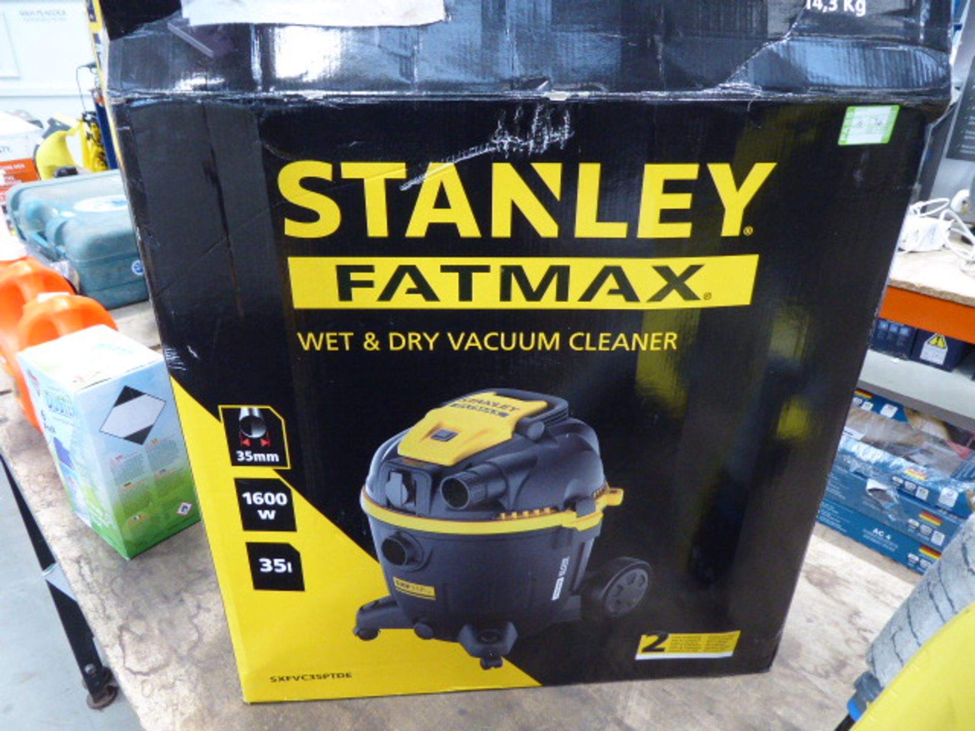 Stanley FatMax vacuum cleaner