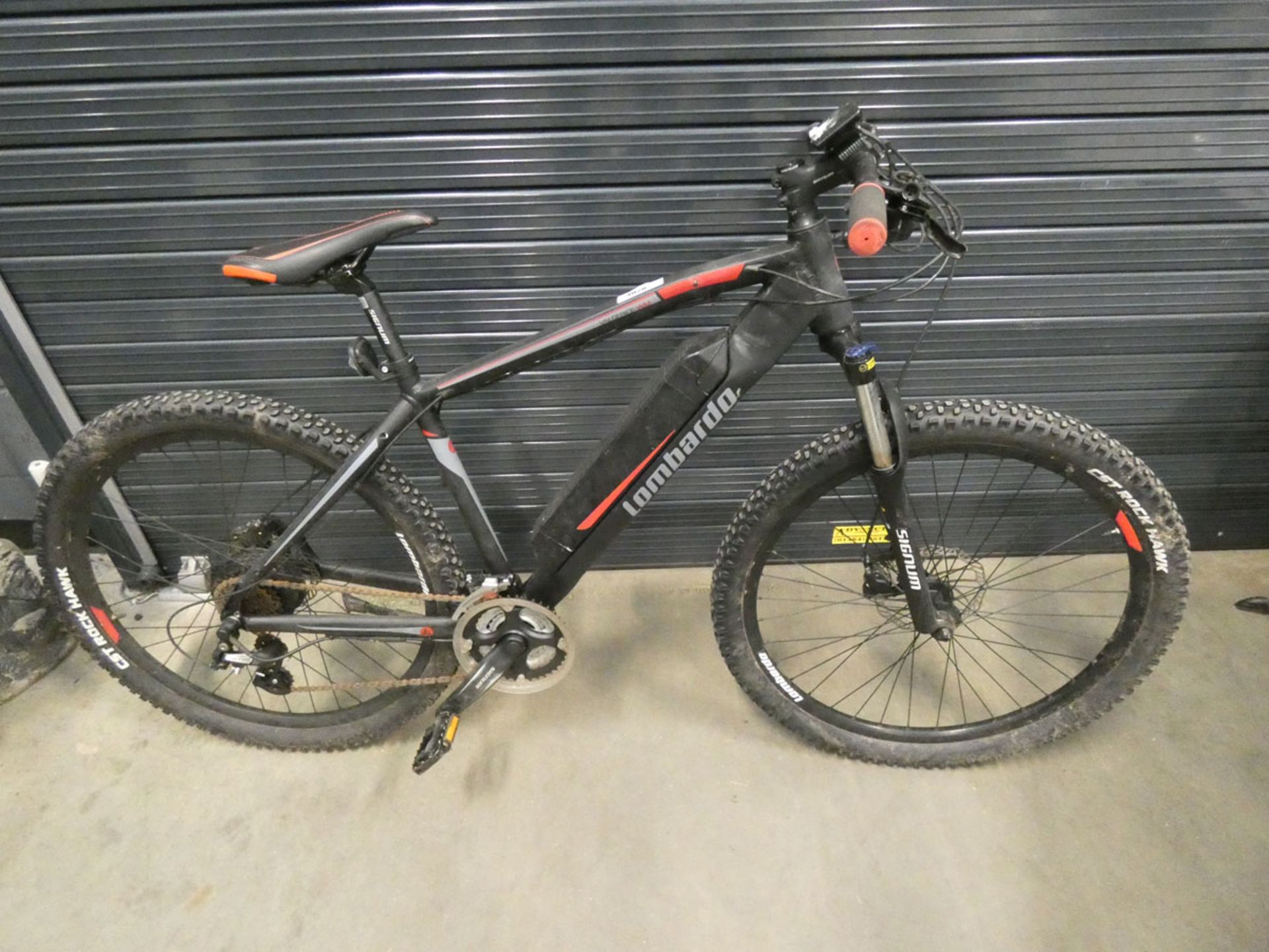 Lombardo black and red electric mountain bike with battery, no charger