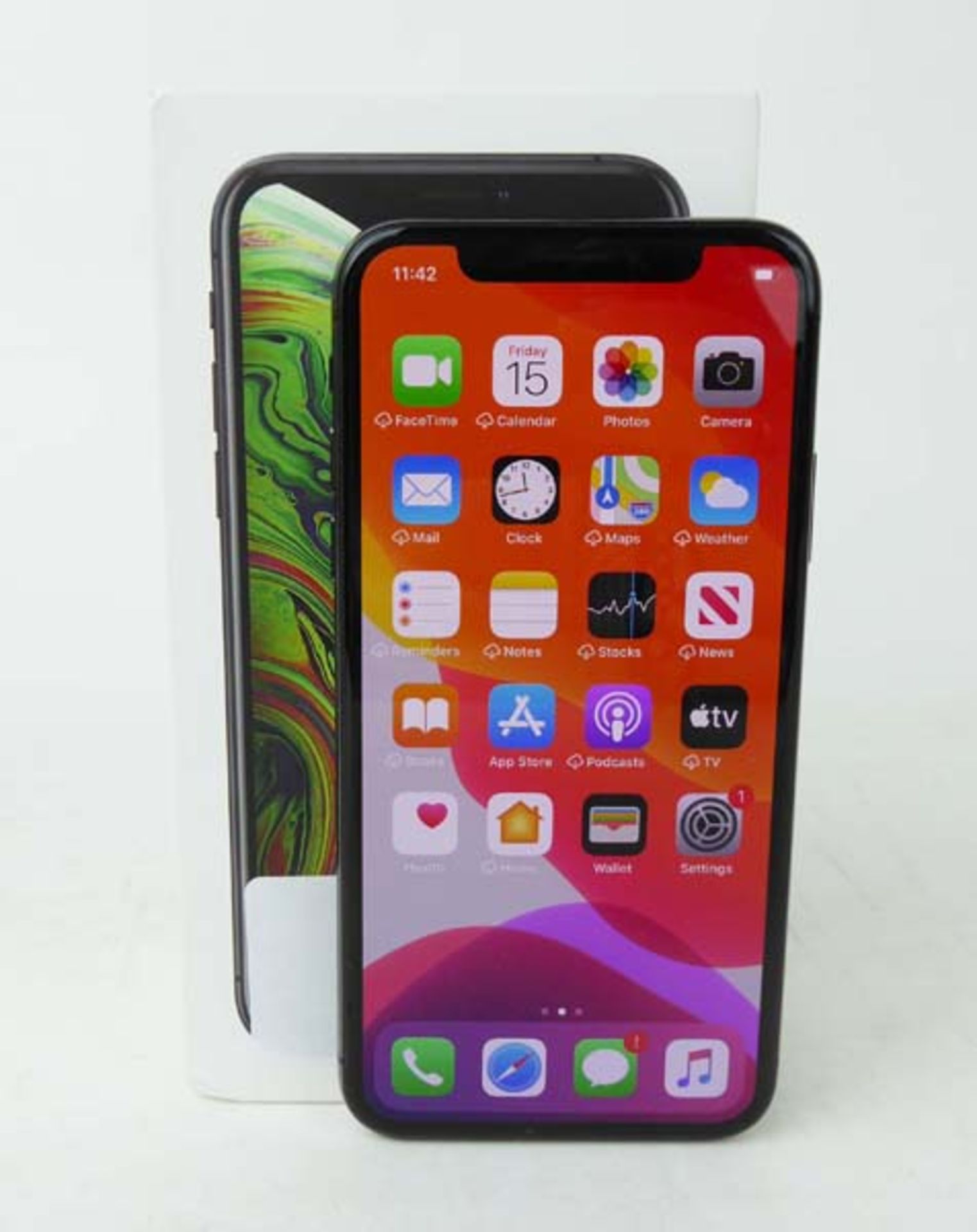 iPhone X 64GB Silver smartphone with box (A1901)