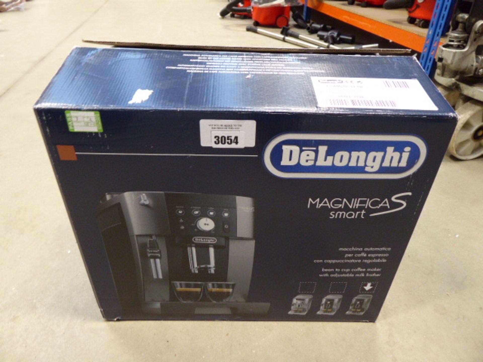 (TN3) Boxed De'Longhi Magnifica smart coffee machine