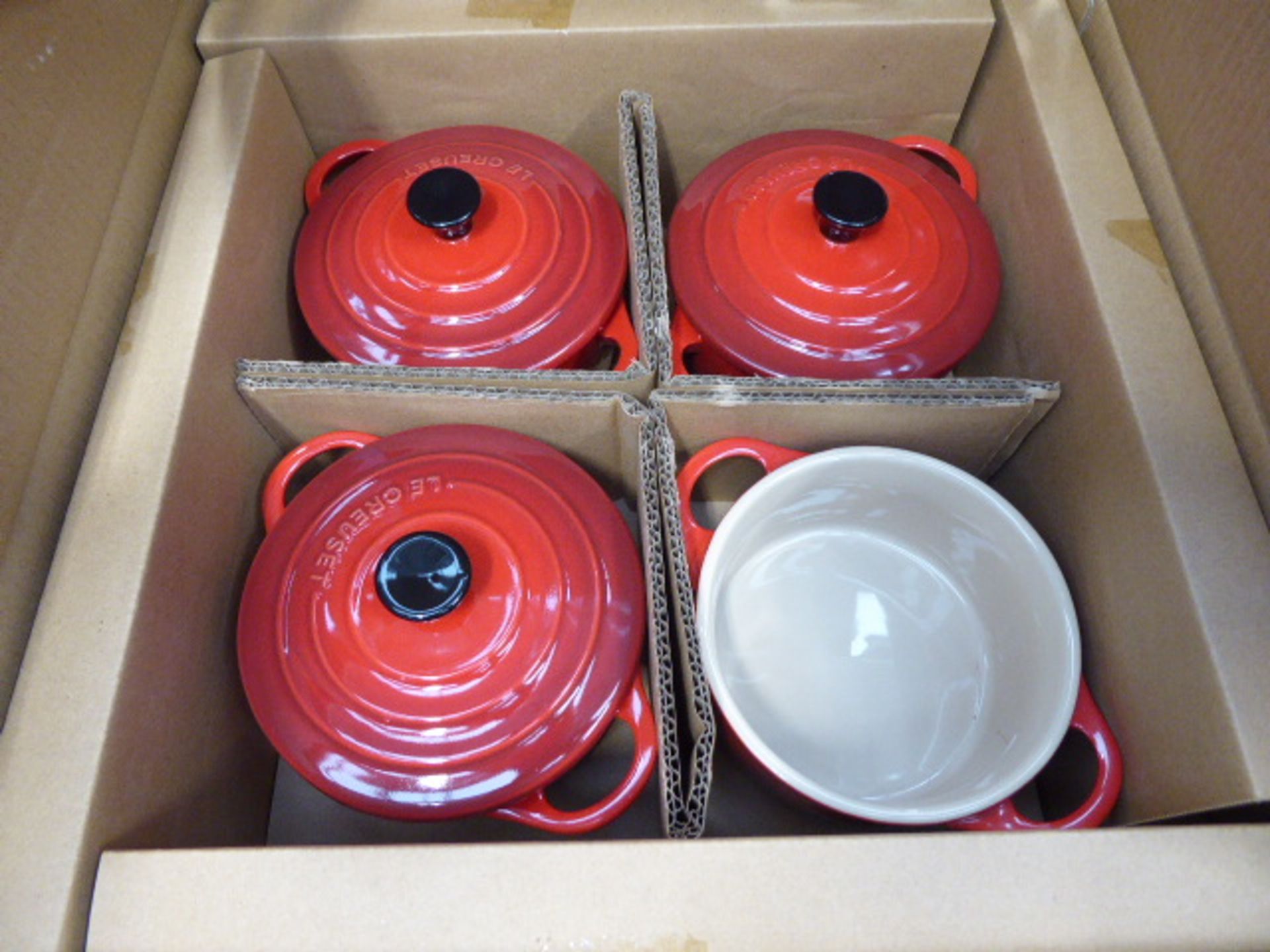 Boxed Le Creuset stoneware small round bowl set - Image 2 of 2