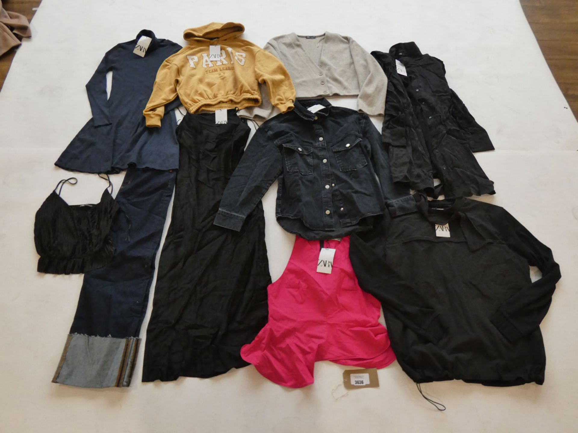 Selection of Zara clothing to include dresses, jeans, tops, etc in various sizes