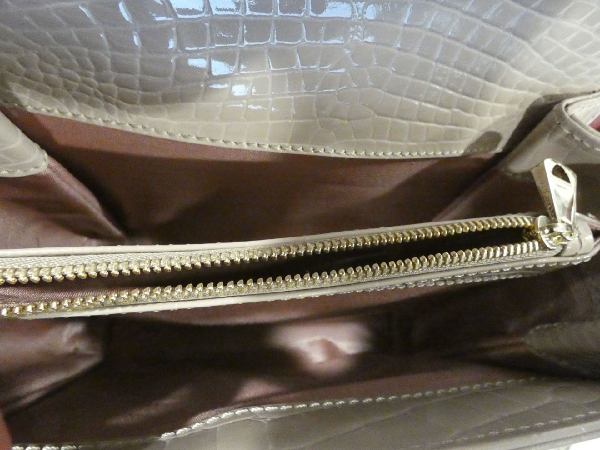 Aspinal of London Midi Mock Croc Bag in beige and red - Image 6 of 8