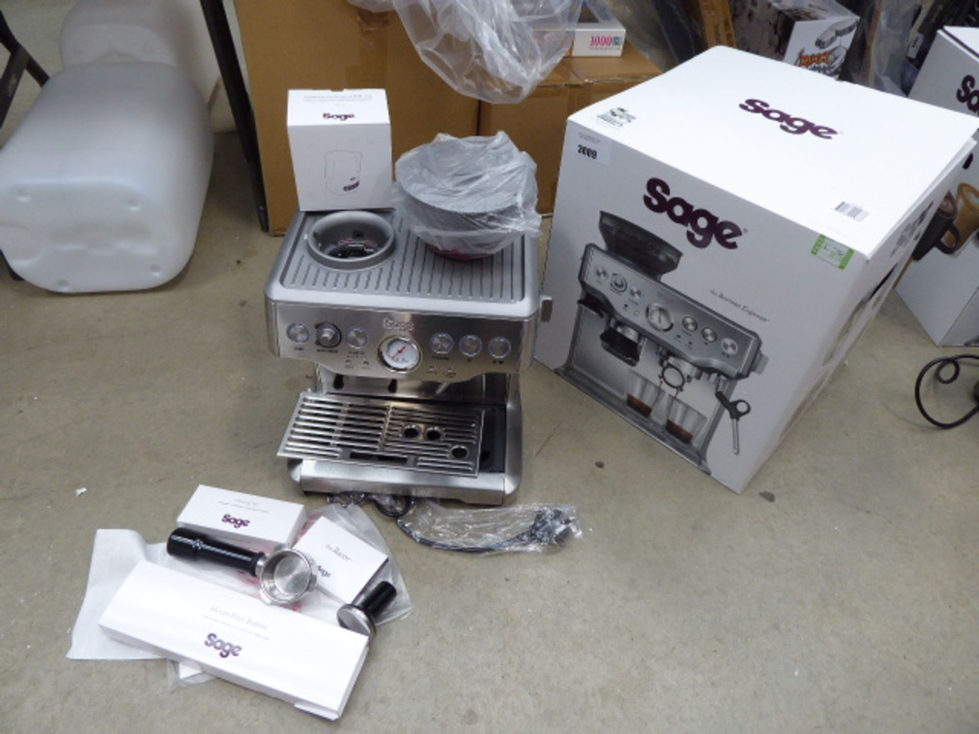 (TN120) Boxed Sage Barista Express coffee machine