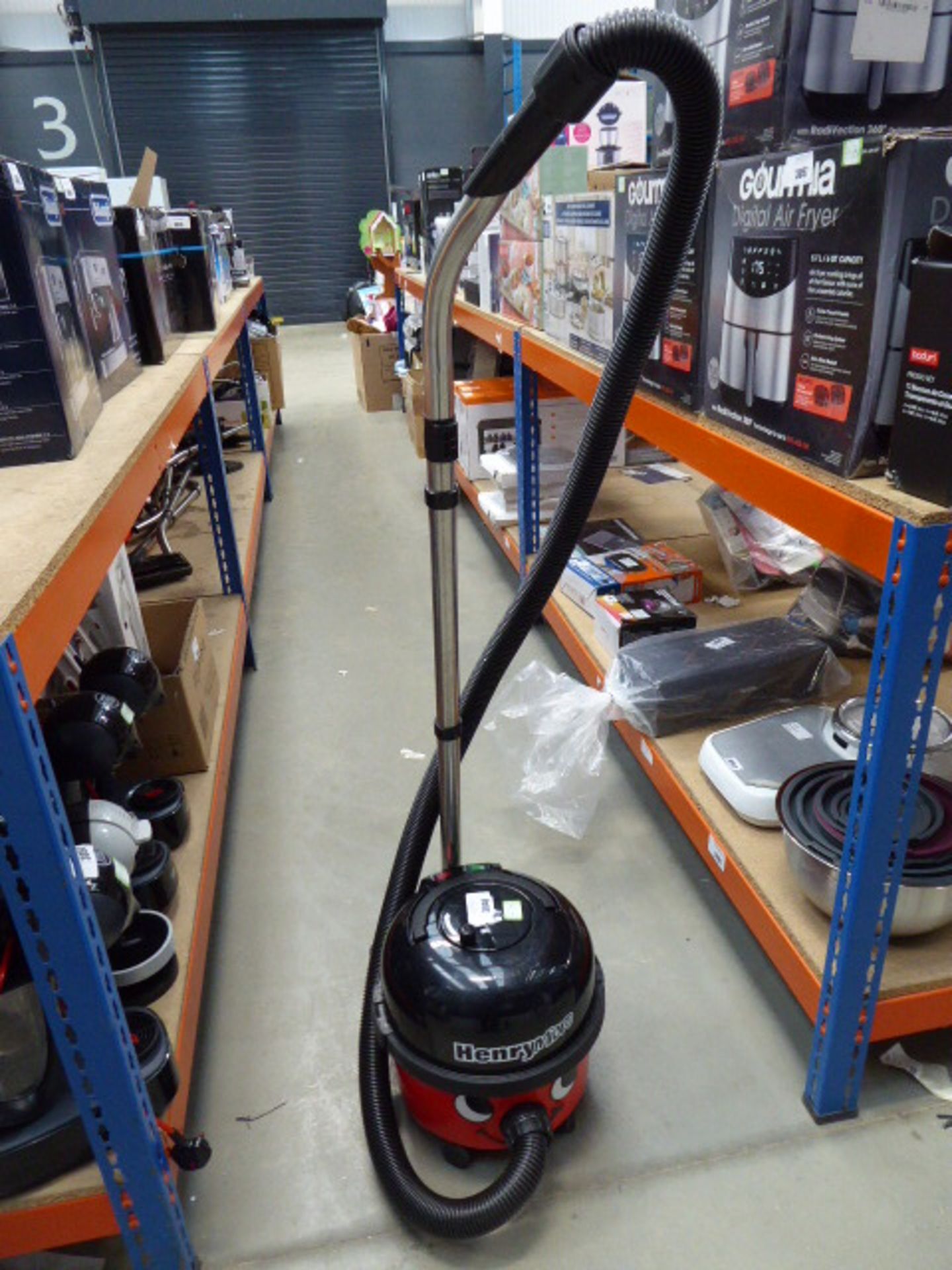 (TN106) Henry micro vacuum cleaner with pole