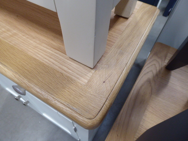 White painted oak top small sideboard with drawer and 2 door cupboard under (5) - Image 3 of 4