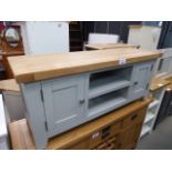 Low level grey painted oak top TV audio unit with 2 shelves and cupboards (20)