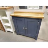 Small blue painted oak top 2 door cupboard (29)