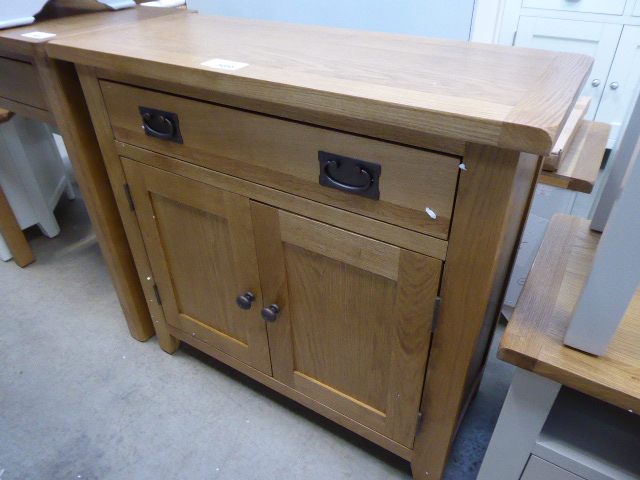 Oak sideboard with drawer and 2 cupboards (27) Height: 80cm x Width: 85cm x Depth: 35cm