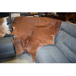 (14) Calf hide approx. 180cm x 200cm