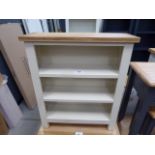 Cream painted oak top low 3 shelf bookcase (21)