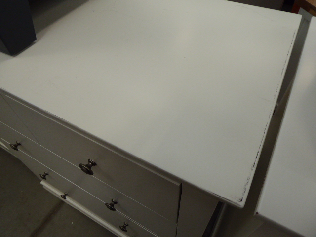 White painted chest of drawers (2) - Image 3 of 3