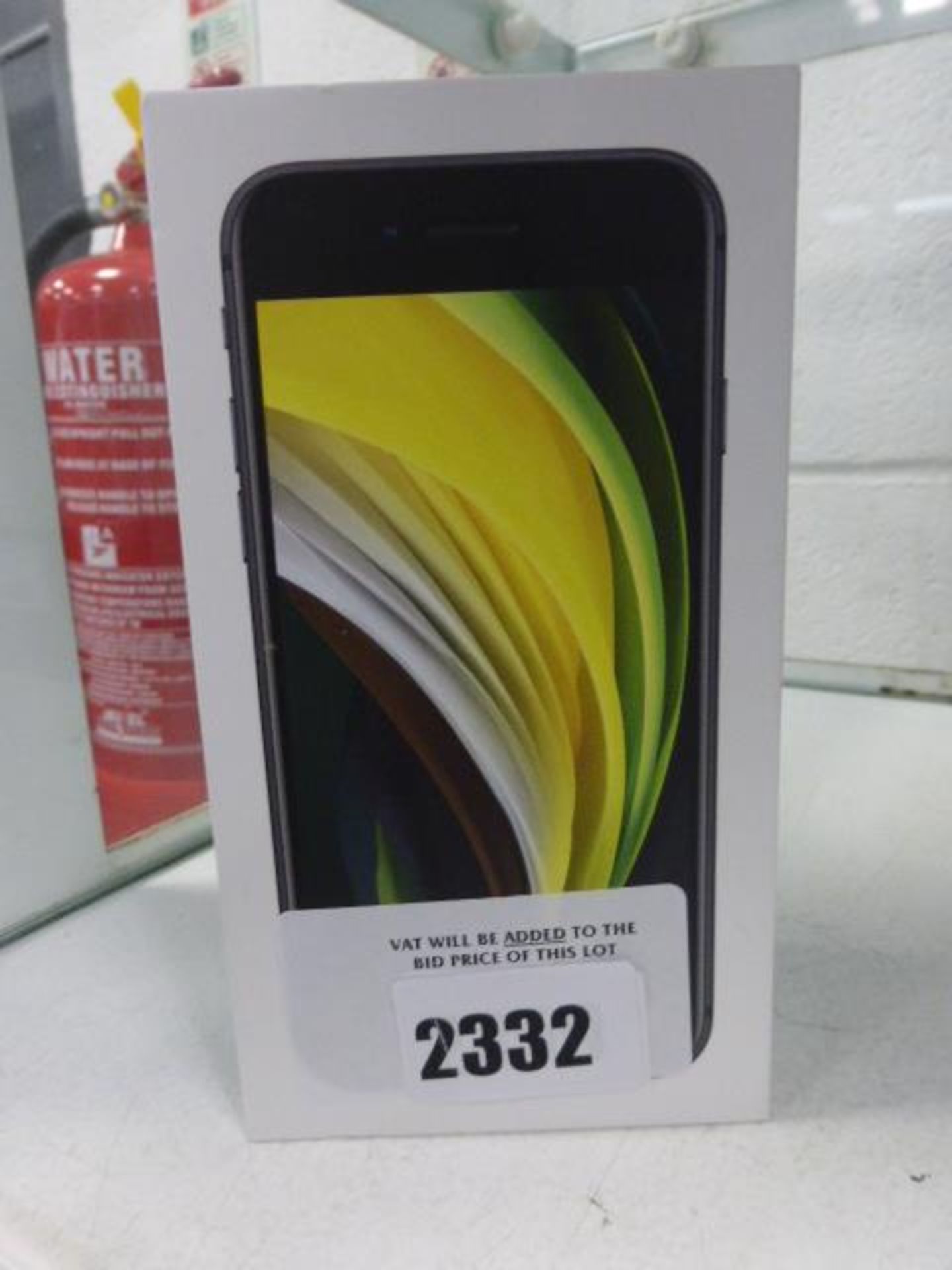 2359 - Apple iPhone SE 64gb mobile phone model A2296