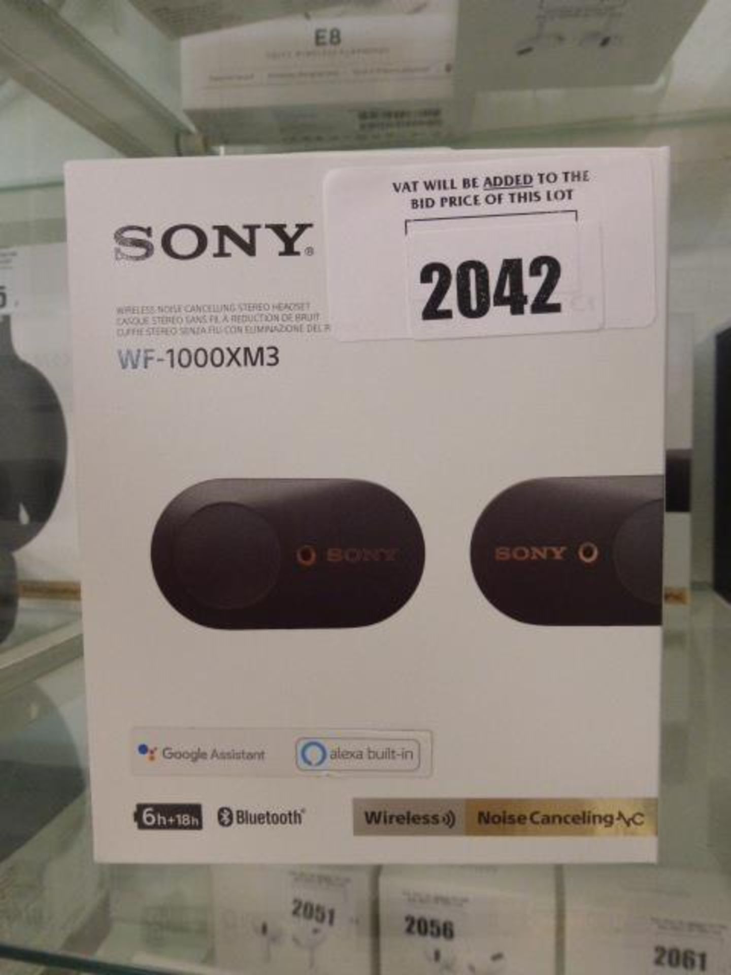 Sony WF-1000XM3 wireless noise cancelling earbuds with charging case and box - Image 2 of 2