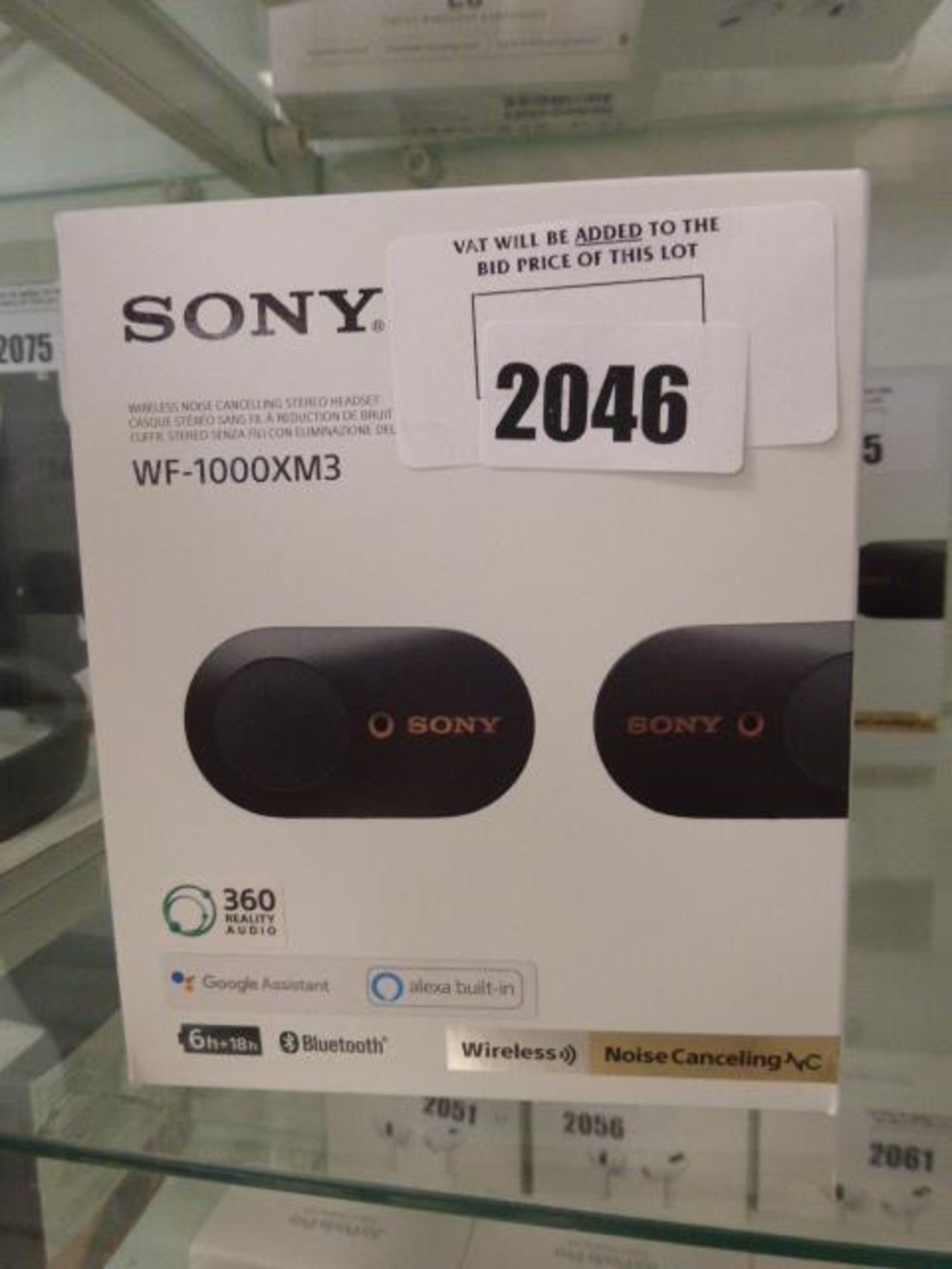 Sony WF-1000XM3 wireless noise cancelling earbuds with charging case and box - Image 2 of 2