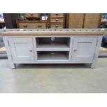 Grey painted oak top TV audio unit with 2 shelves and 2 single door cupboards (116)