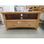 Oak corner TV audio unit with single shelf and large drawer (167)
