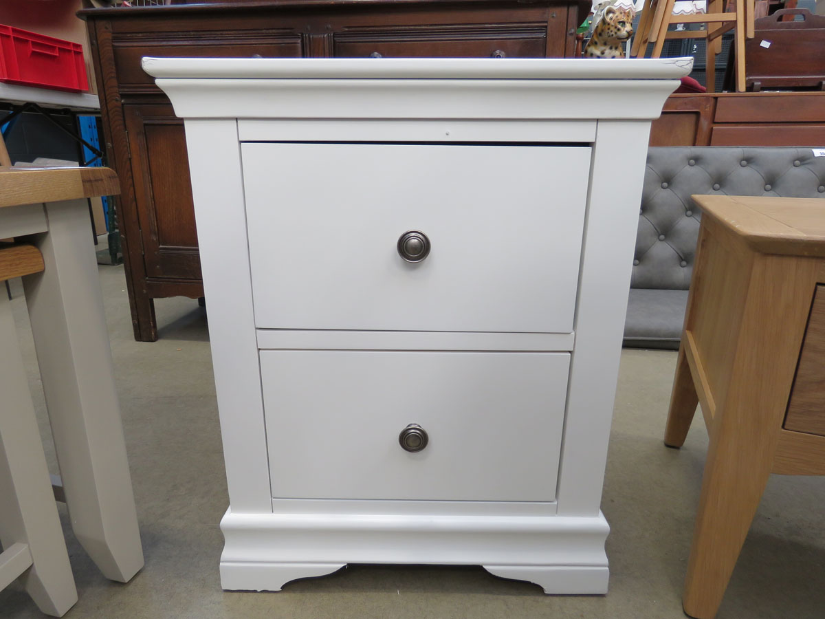 White painted chest of 2 drawers (156)