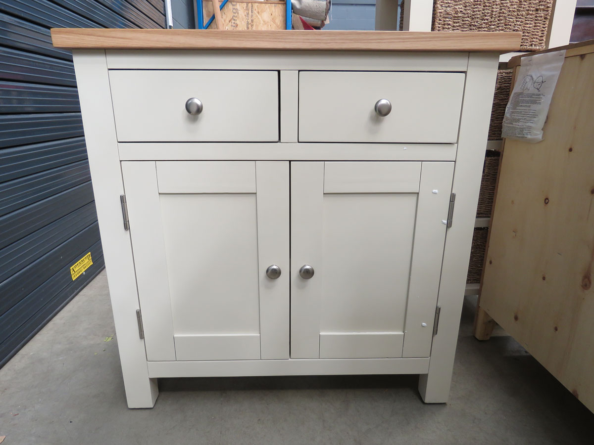 Cream painted oak top small sideboard with 2 drawers and double door cupboard (134)