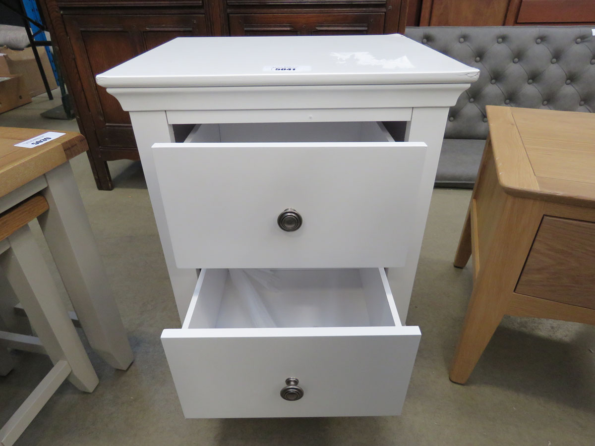 White painted chest of 2 drawers (156) - Image 2 of 3