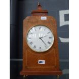 Quartz clock in oak case