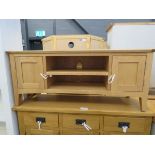 Mid size oak TV audio cabinet with 2 shelves and 2 single door cupboards
