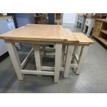 Cream painted oak top nest of 3 tables (121)