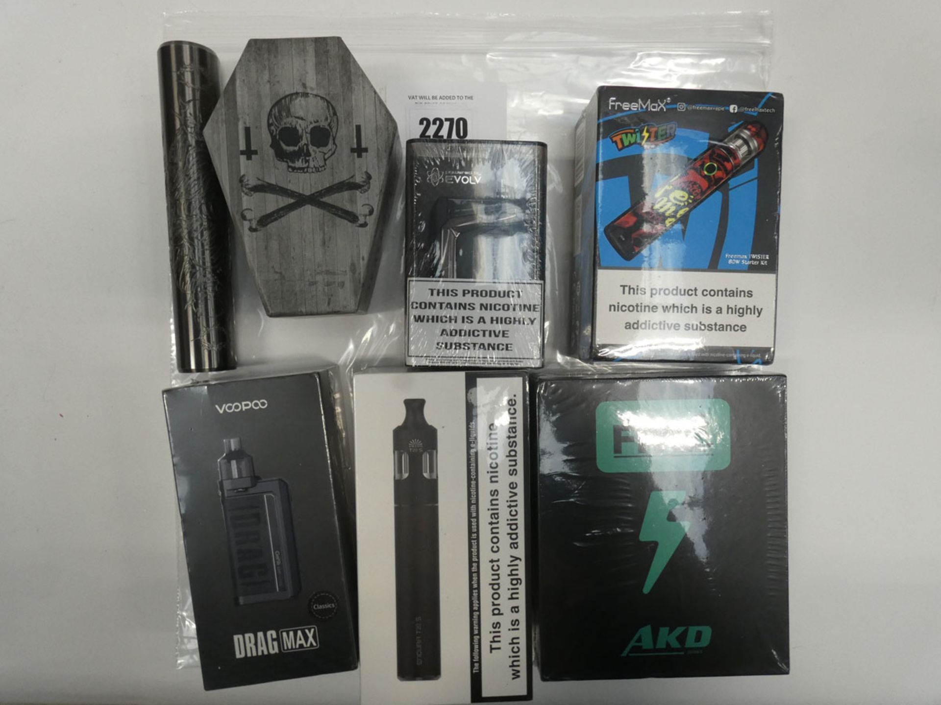 Quantity of vaping kits; VooPoo Drag Max, Death Wish, FreeMax Twsiter, Five6 Kit, Endura T20 S