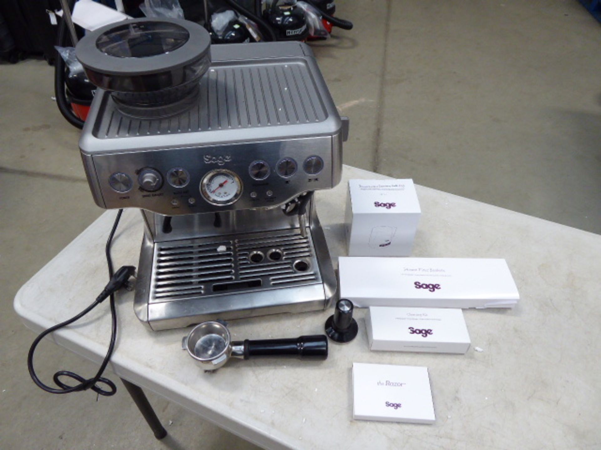 (TN10) Boxed Sage Barista Express coffee machine - Image 2 of 3