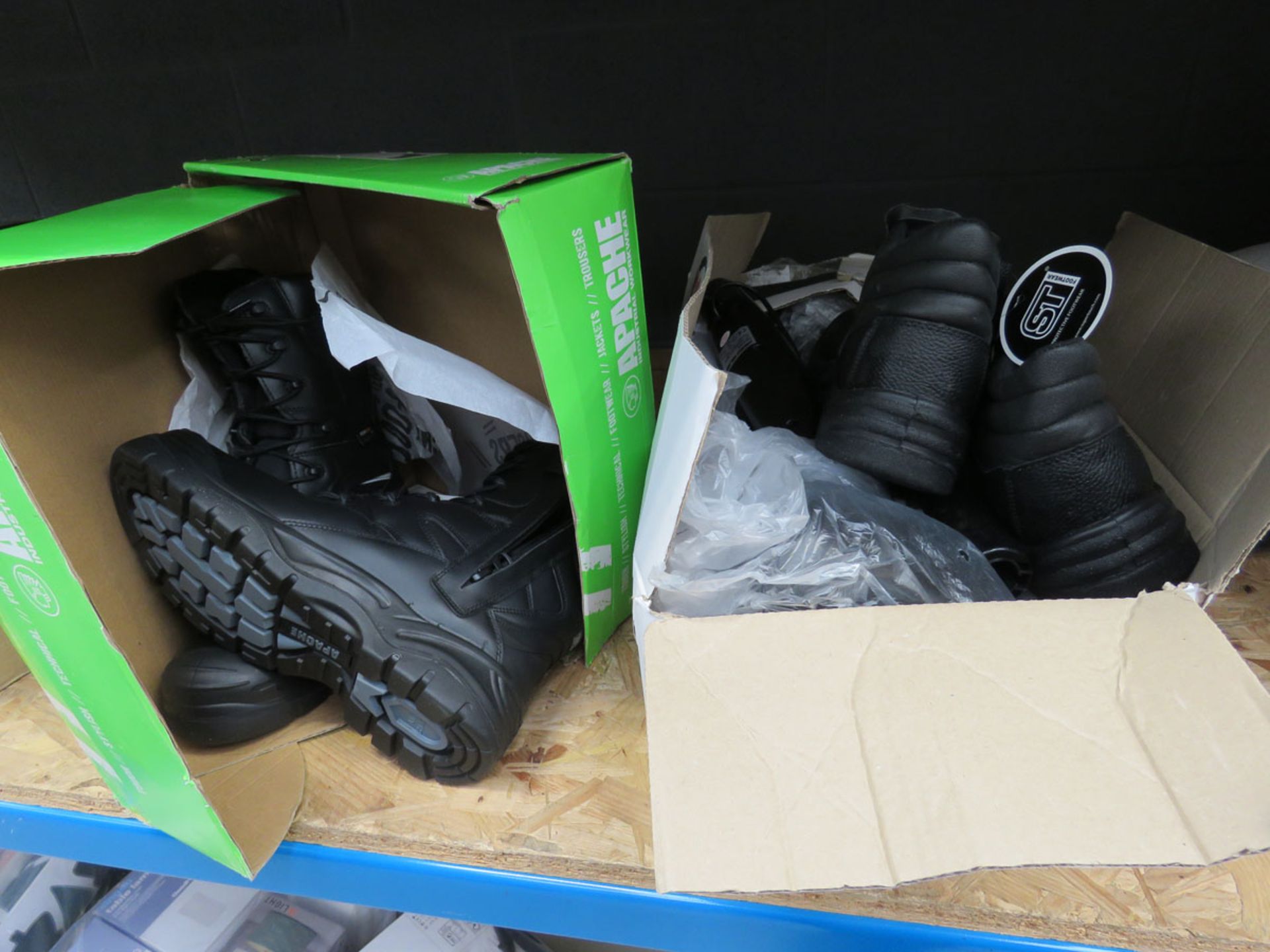 2 boxed pair of mens safety boots