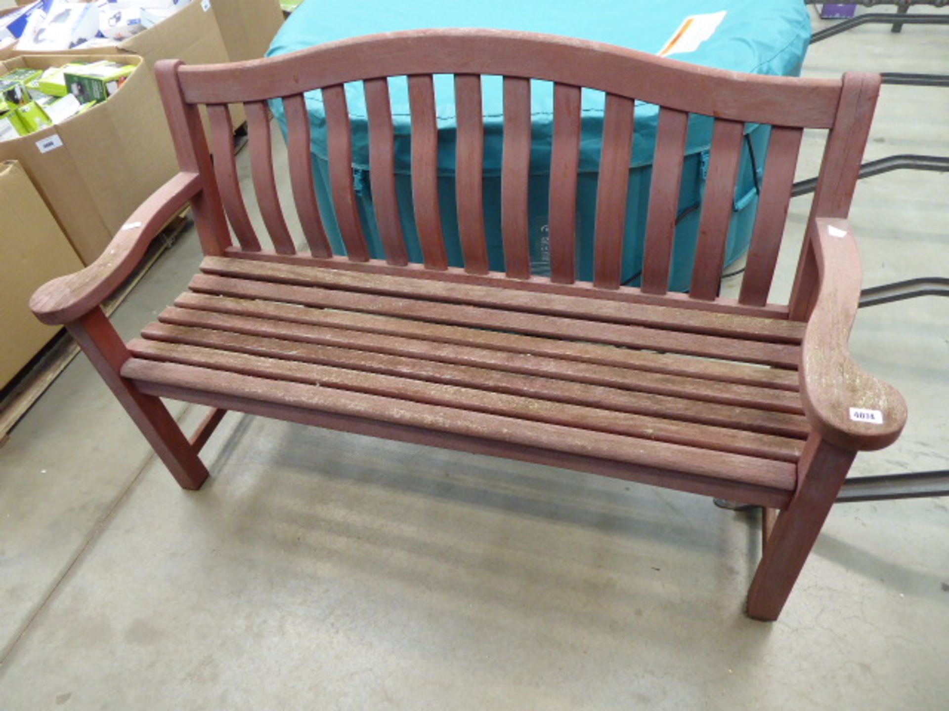 4092 - Wooden garden bench