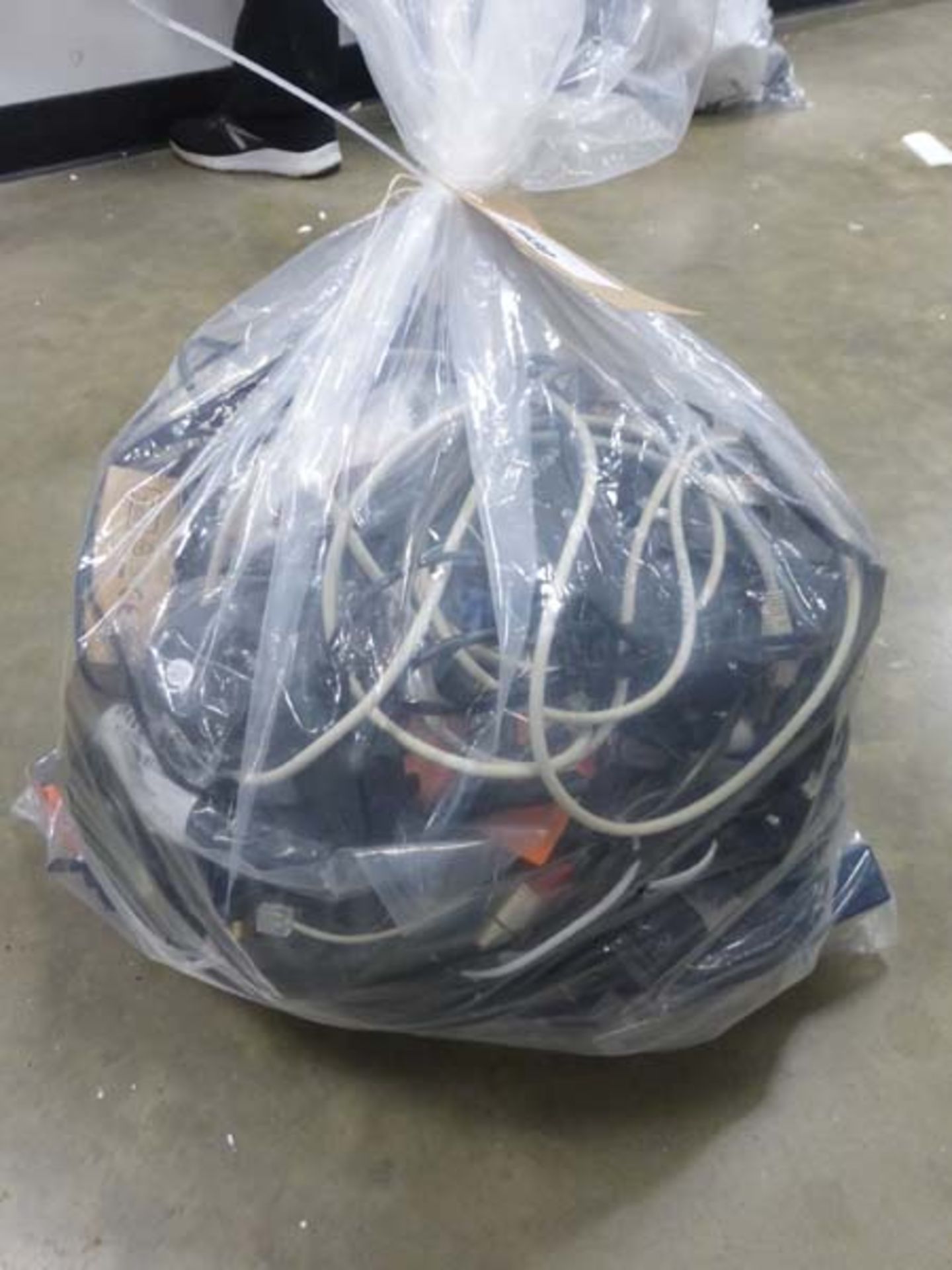 Bag of various electrical sundries, power supplies and other cabling - Image 2 of 2