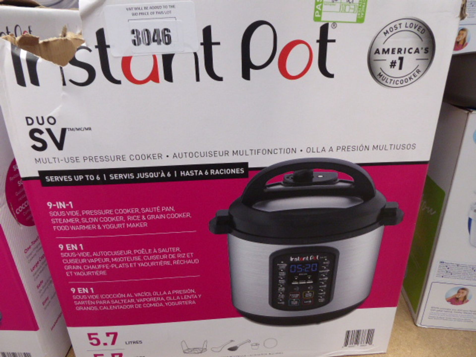 (TN21) Instant Pot multi use pressure cooker with box