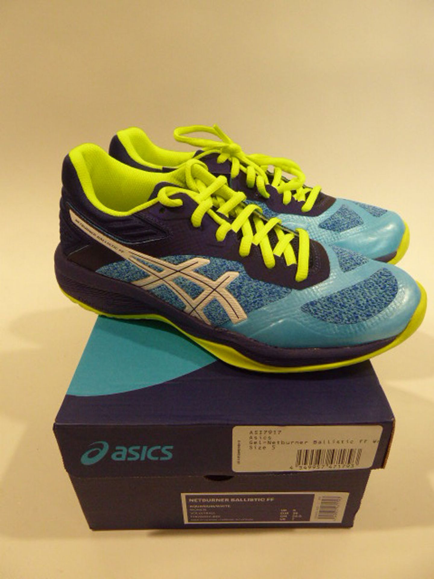 Asics Patriot 11 womens trainers size 4 and a pair of Asics Netburner Ballistic FF trainers size 5 - Image 4 of 5