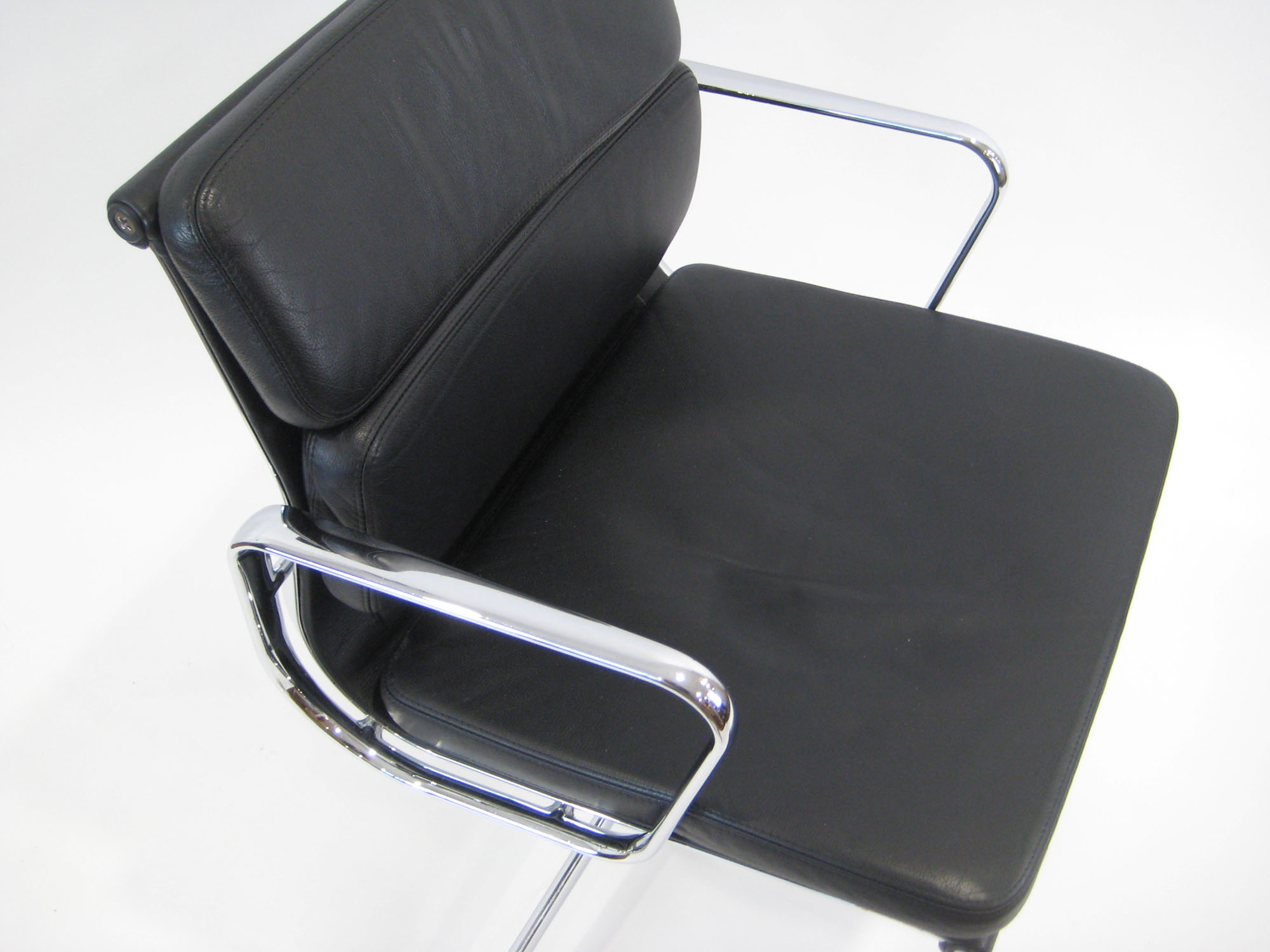 Charles and Ray Eames for Vitra, a 'Softpad'/'Soft Pad' desk chair with black leather seats, - Image 3 of 25