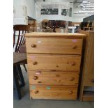 Pine chest of 4 drawers