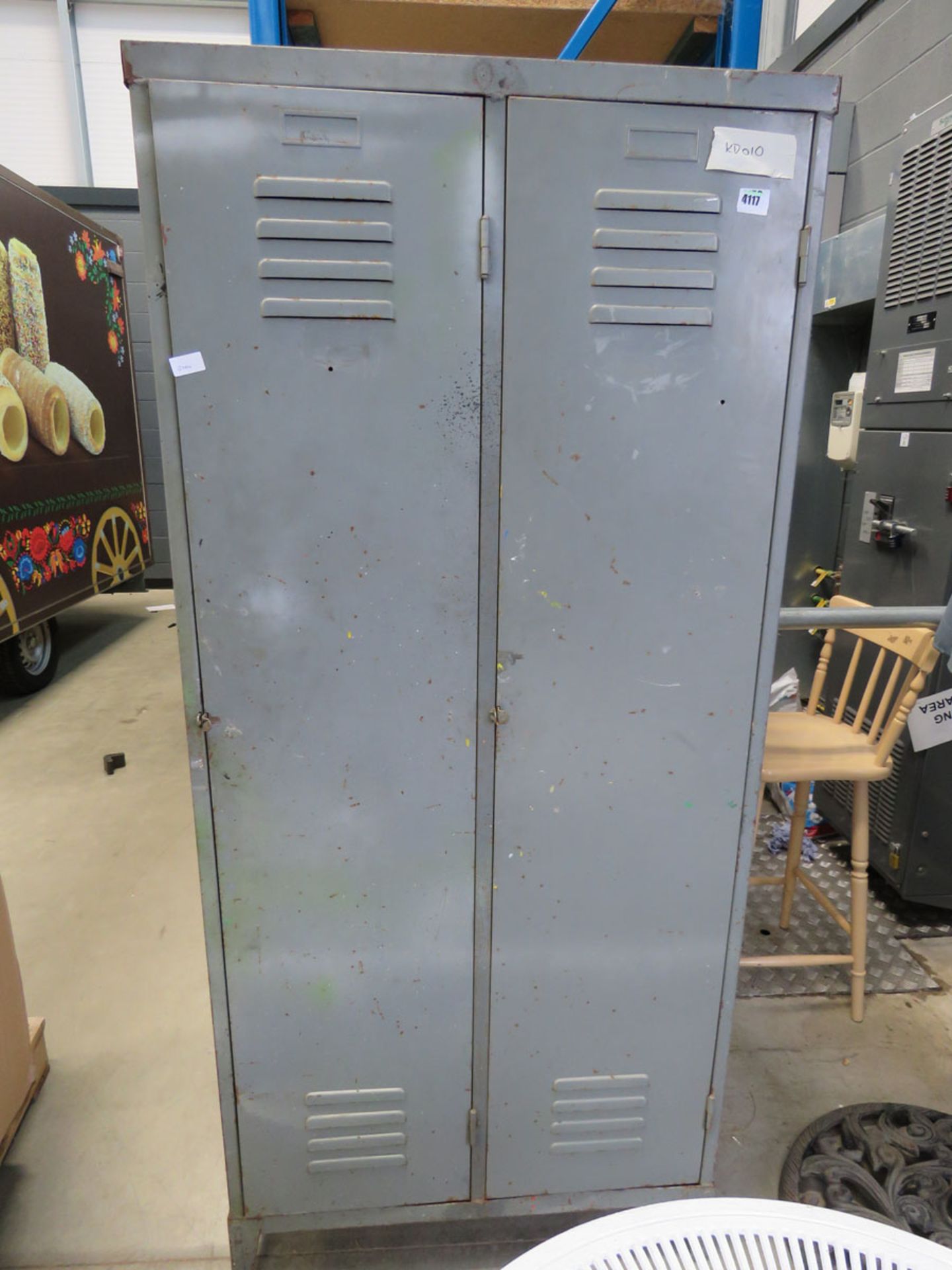 4140 2 metal lockers