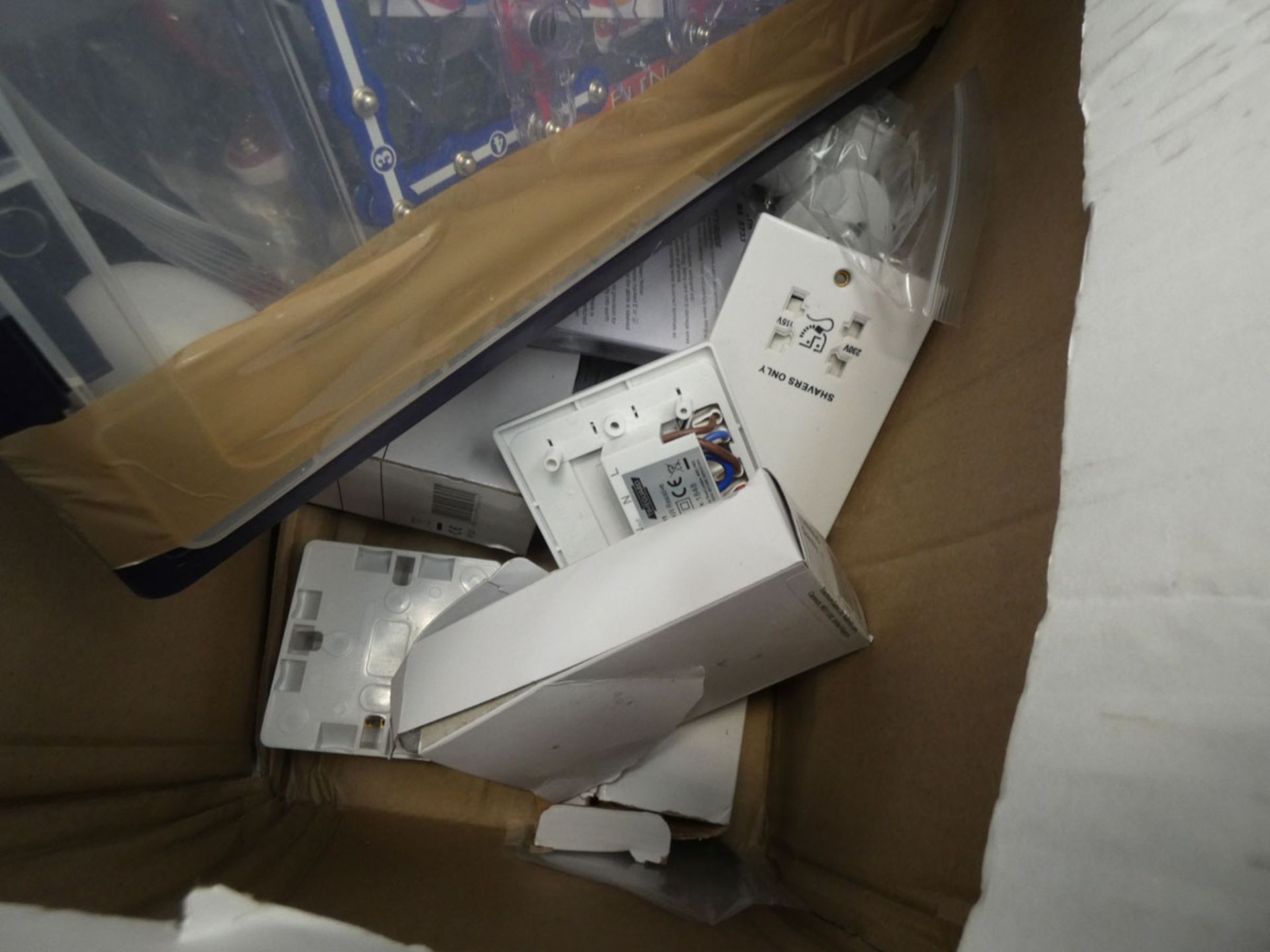 2 boxes containing bulbs, switches, sockets, snap circuits etc. - Image 3 of 4