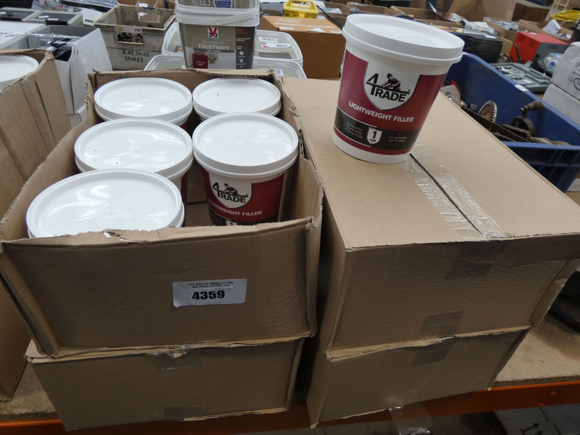 24 tubs of lightweight filler