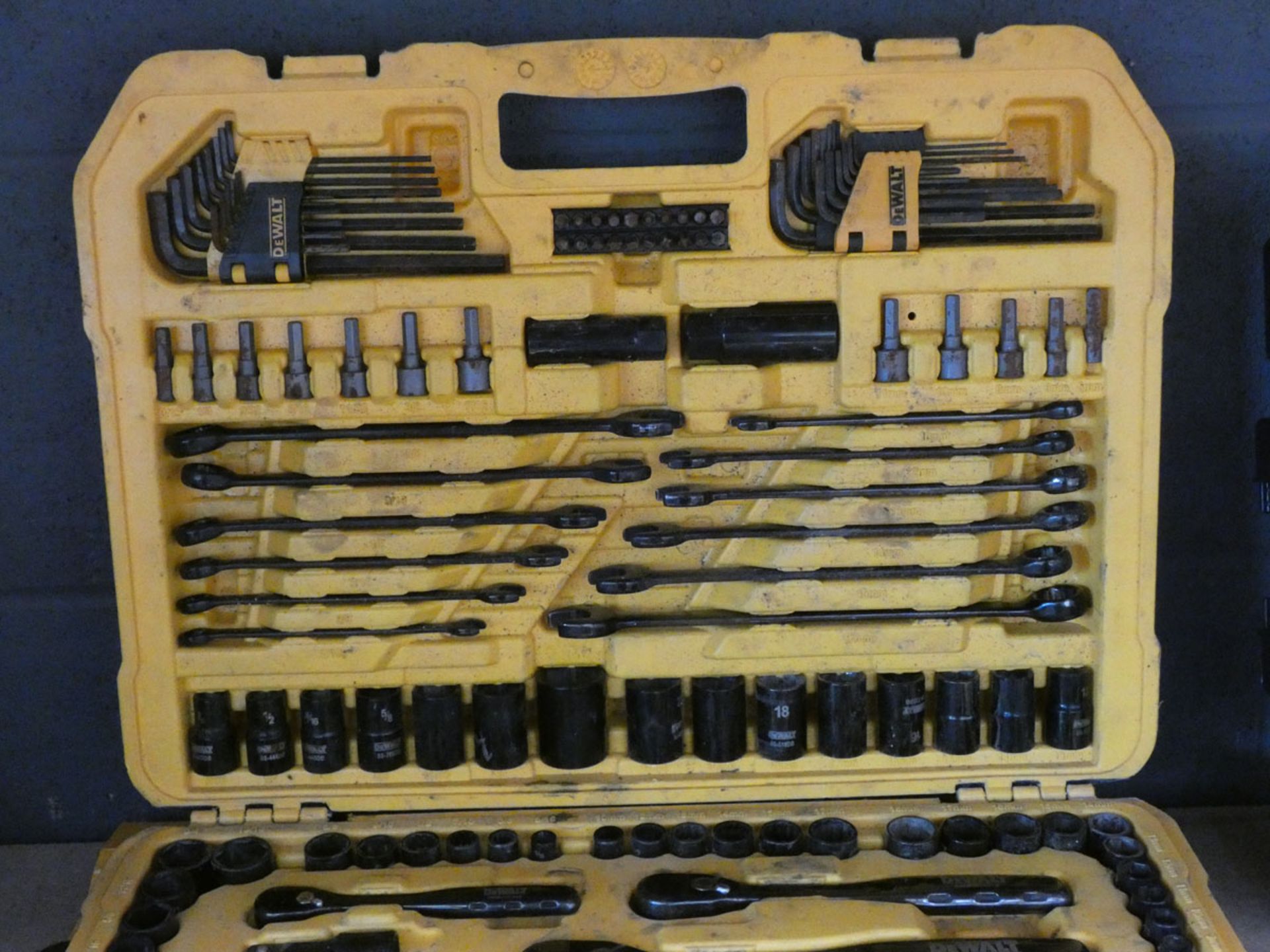 DeWalt socket set and a DeWalt organiser box - Image 3 of 3