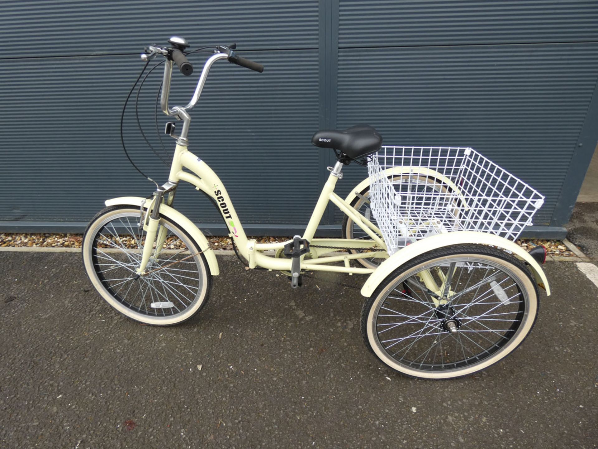 Scout yellow folding tricycle