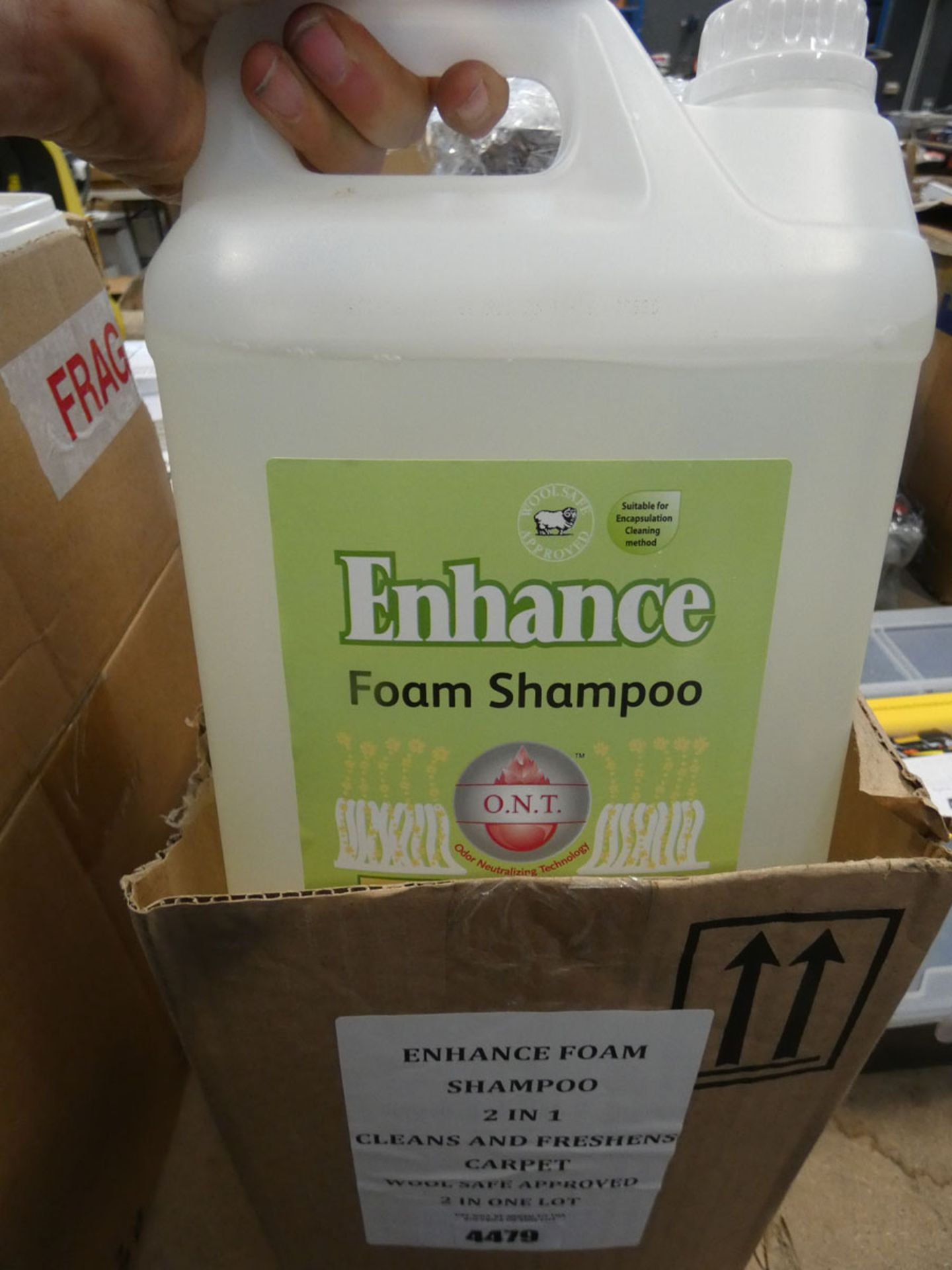 4795 2 tubs of enhanced foam shampoo for carpets